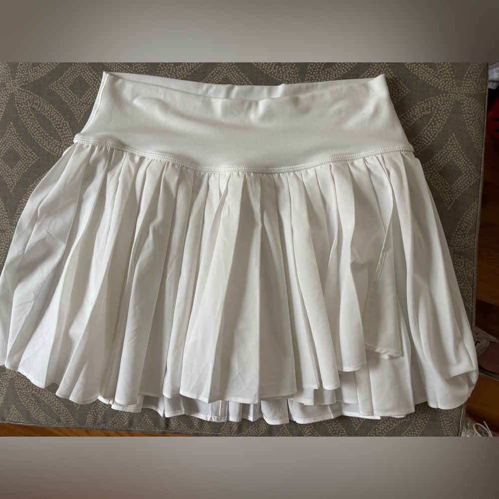Aerie White Pleated Tennis Skirt - Size M, Worn Once